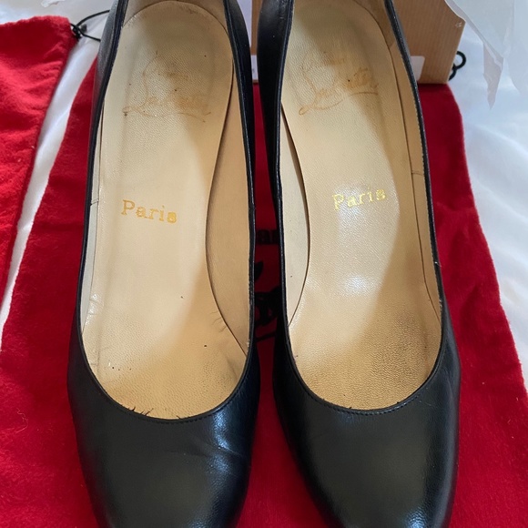 Christian Louboutin Shoes Christian Louboutin Classic Black Pumps